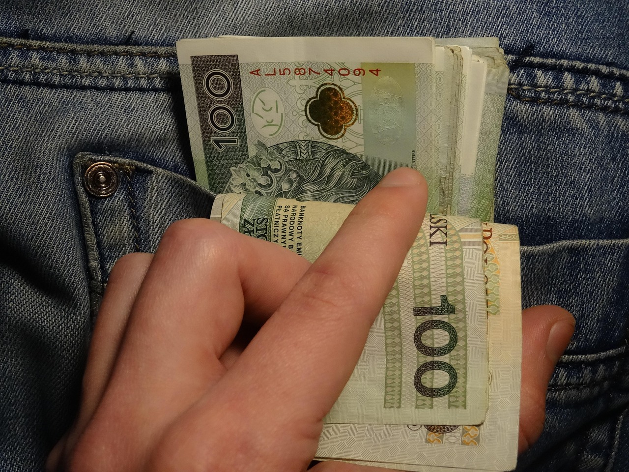 一人暮らしの公共料金の支払い方法はどれが最適？